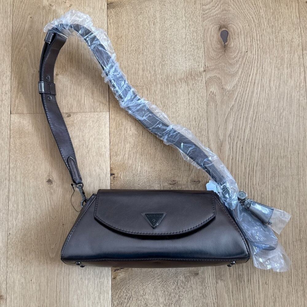 GUESS Shoulder Bag Faux Leather Bolena in Pewter Metallic